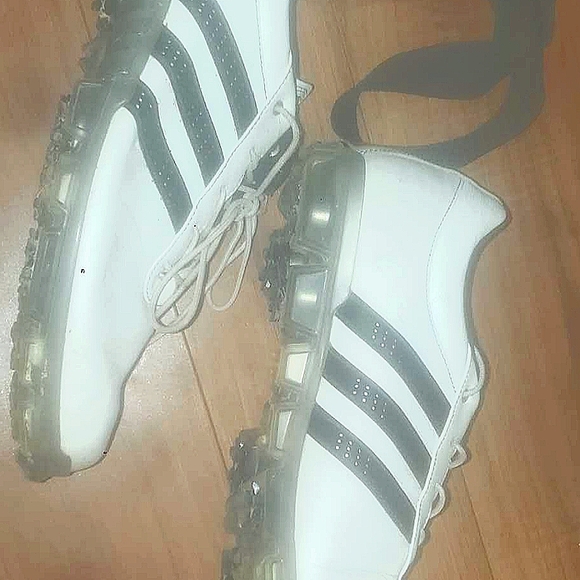 Mens size 11 Adidas golf shoes - Picture 2 of 2